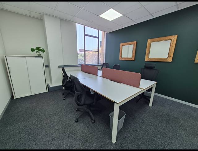 52M² OFFICE TO LET IN SANDTON CENTRAL